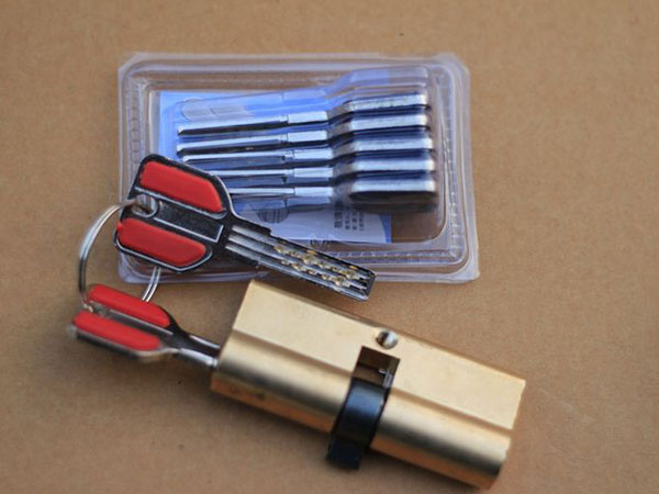 东海24小时上门开锁公司